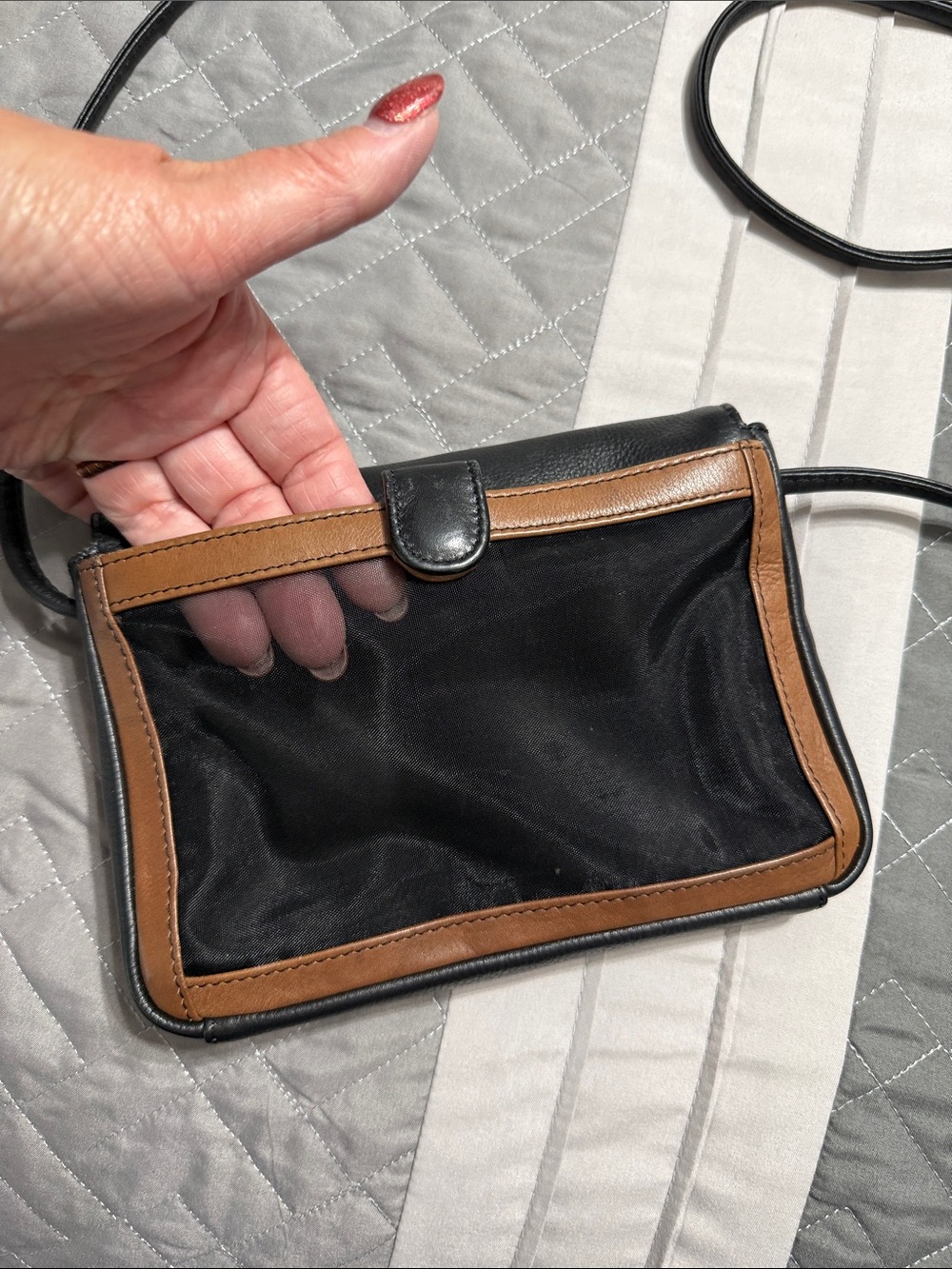 Classic Two-Tone Black and Brown Crossbody Bag - Picture 2 of 9